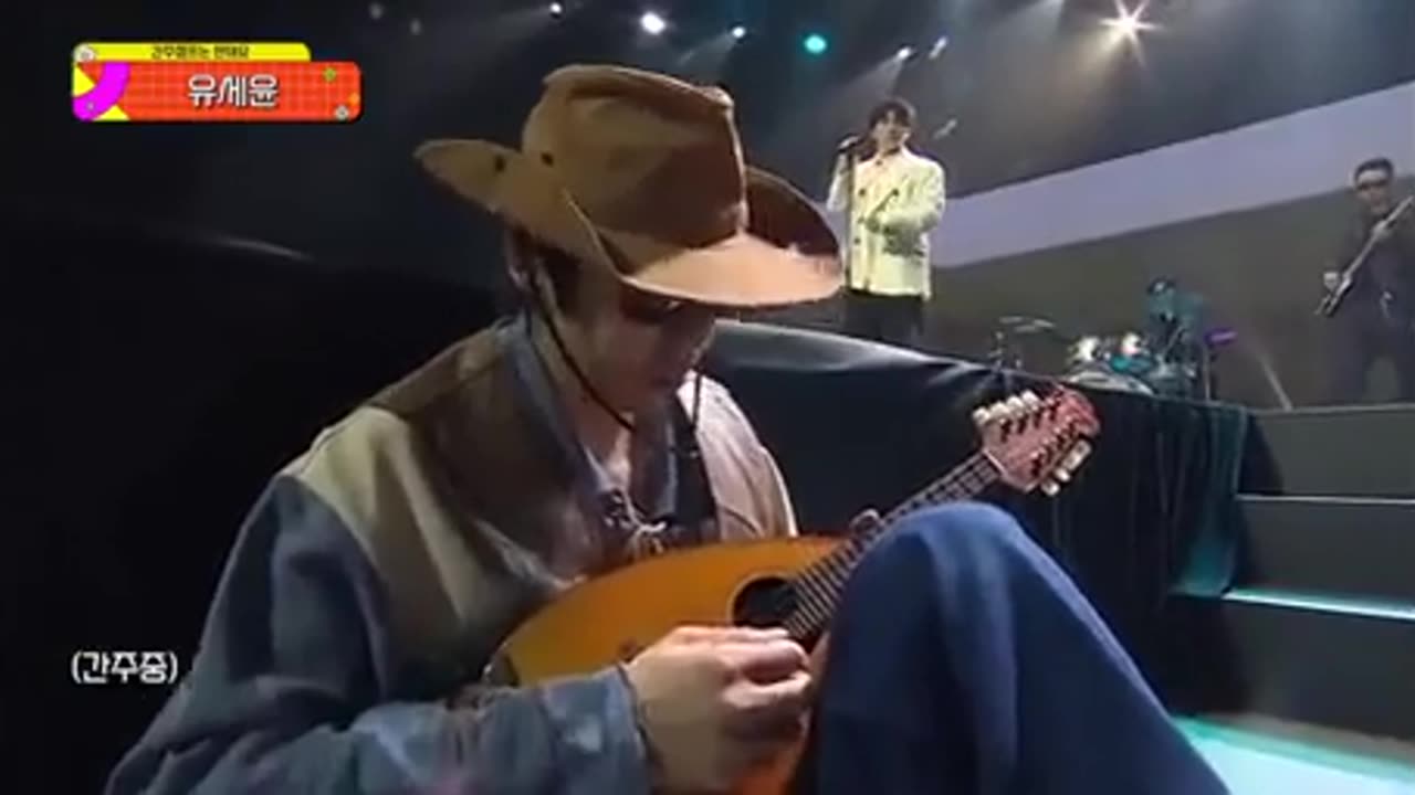 🎤😂 This Singing Attempt is a Total Disaster! | FunFM