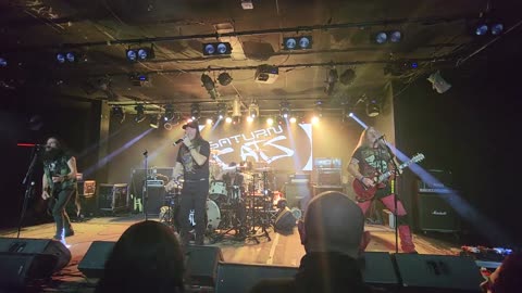 Saturn cats ( live)