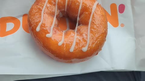 Dunkin Orange N Vanilla Donut Test The Fast-Food Restaurant & Dessert Review Guys