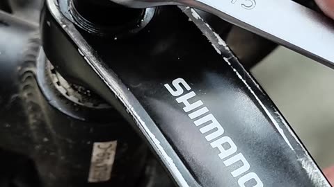How to easily remove a bicycle crank if the threads are deformed