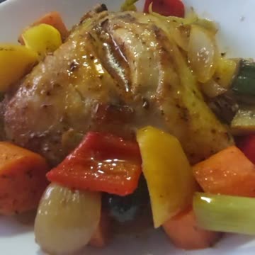 One Pan Chicken & Potatoes | FeelGoodFoodie | Mediterranean Baked Chicken Dinner. The Golden Balance