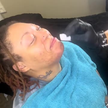Chin Waxing Demo with Sexy Smooth Cherry Desire by @k.knox24 | Vegan, Rosin-Free & Sensitive Skin