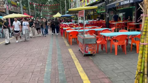 🍜 Walking Through Jalan Alor Night Food Street – Kuala Lumpur’s Food Paradise 🇲🇾