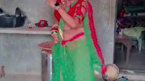 Chala Chala Dhaniya aapki Ber davaiyan Diye