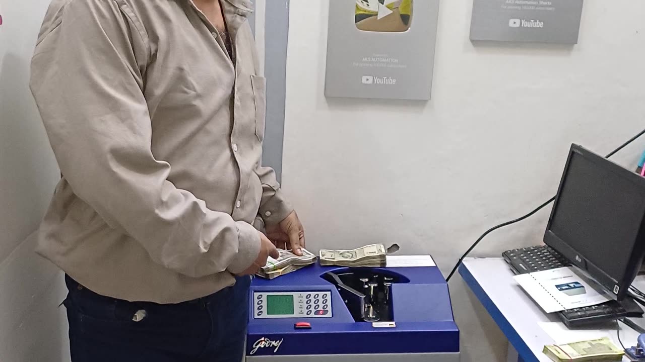 Godrej Swift Turbo Floor Bundle Note Counting Machine