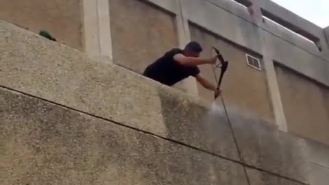 THANKS TO TRUMP, VENEZUELA'S OIL COMPANY 🇻🇪 PDVSA OPENS ITS DOORS AGAIN