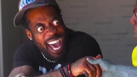 IShowSpeed got jump scared when he saw his eyes
