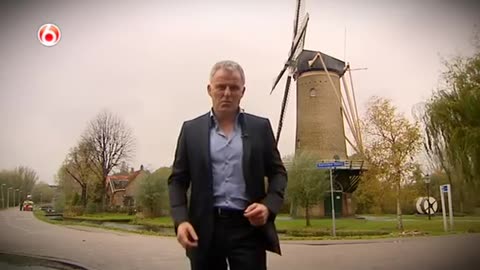 Peter r de vries,,De oorlog in overschie