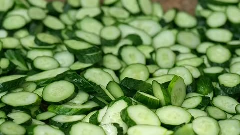 Cooking cucumber dishes