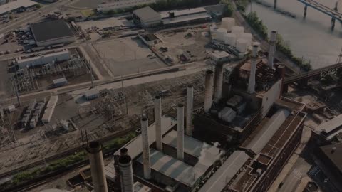 Capitalismo, Socialismo y Comunismo Explicados: Ventajas y Desventajas de Cada Sistema