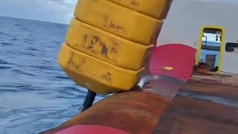 OMG🥶#northsea #bigwaves🌊 #scary #jobs #foryoupage #pacificocean #dangerous #northsea #bigwaves🌊 #for