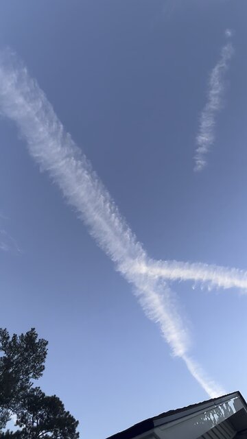 Y Lines? Myrtle Beach Sky Watch 11/13/25