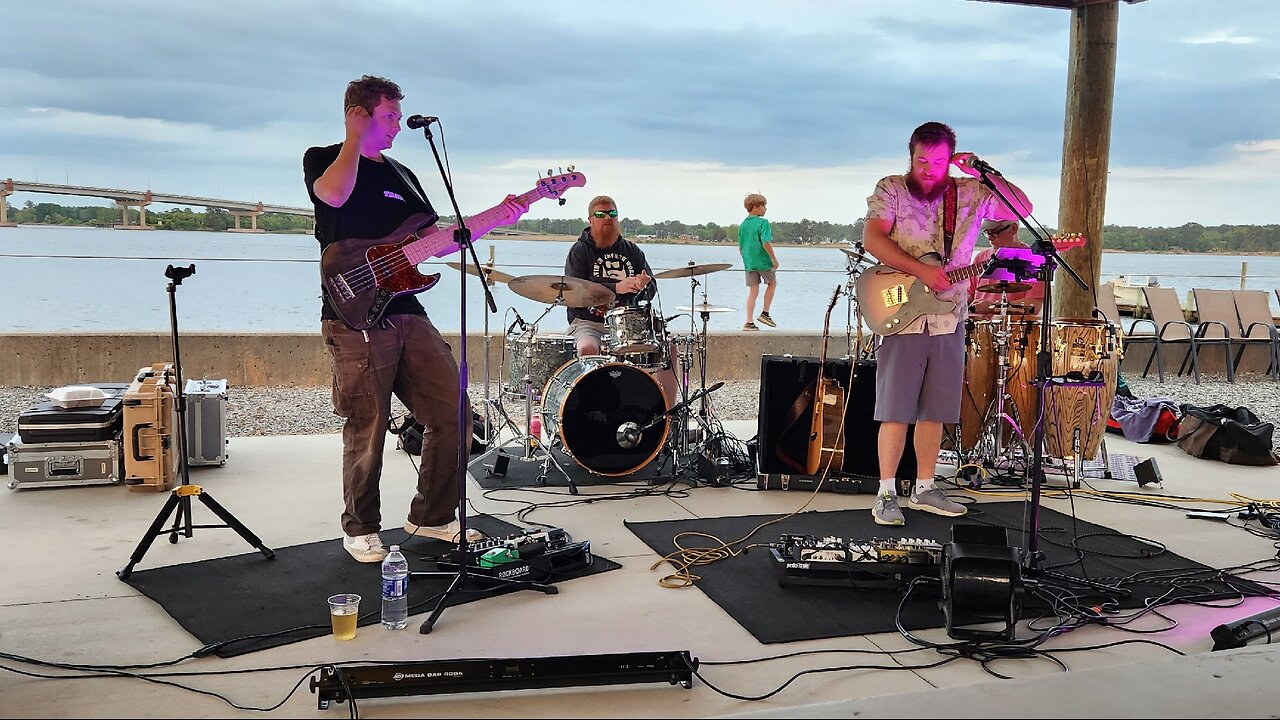 Joey Davis Music