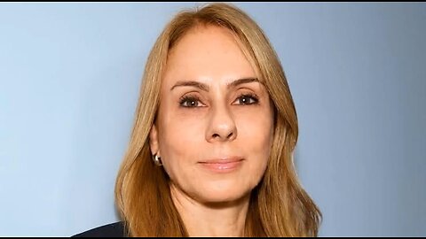 A melhor profissão é ser advogada.