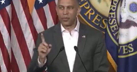 New York DemoCrat Hakeem Jeffries Vows To Dox ICE Agents