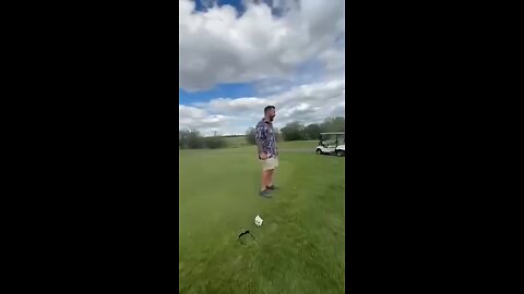 WATCH: Former NHL player Nick Tarnasky goes WWE on drunk guy at golf course in Canada