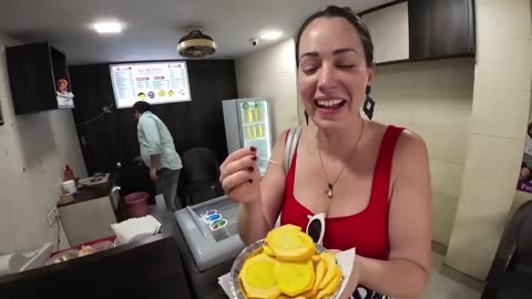 I Survived Trying Indian Street Food In Old Delhi, India