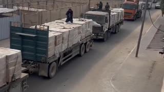 Gunmen on aid trucks that went to merchants in the Gaza Strip two days ago.
