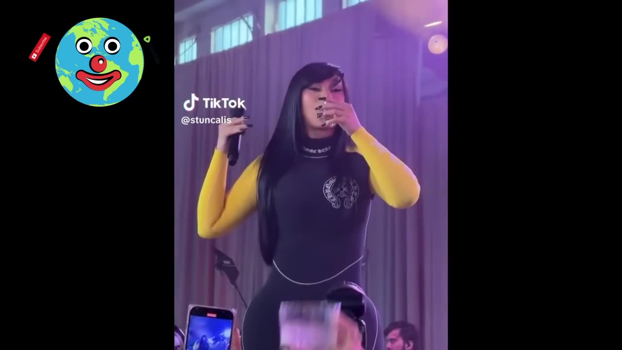 MAKE IT MAKE SENSE CLOWN 🤡 WORLD