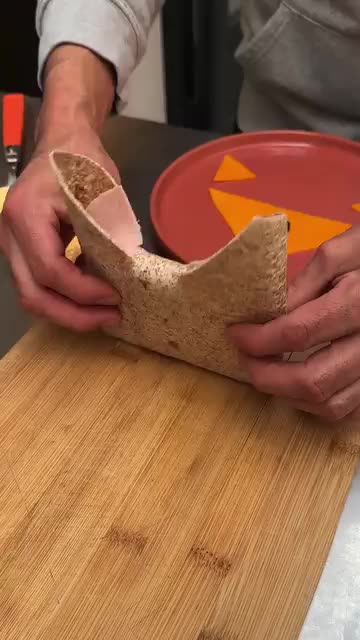 Wear The Fox Hat - TOASTED FOX SANGER for the KIDS- Simple & Easy 5 Minute Recipes