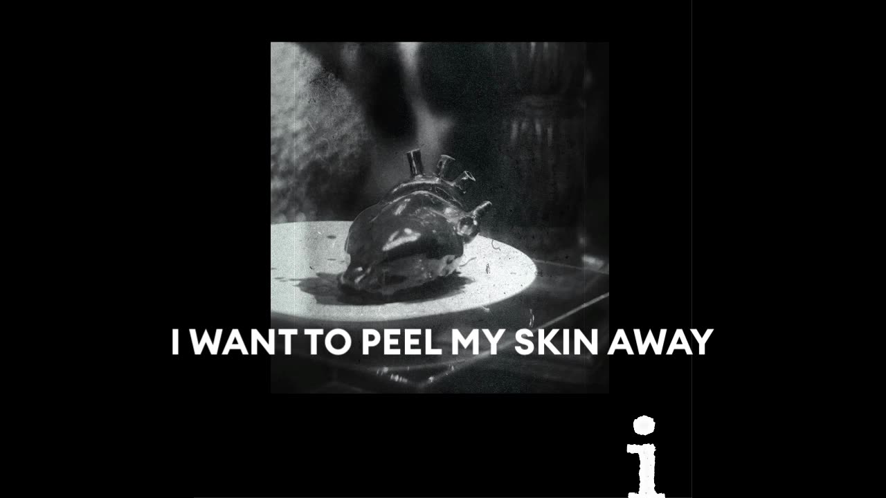 The Love Theme for a Horror Movie? “Parade” by i Is Grunge at Its Most Beautifully Twisted