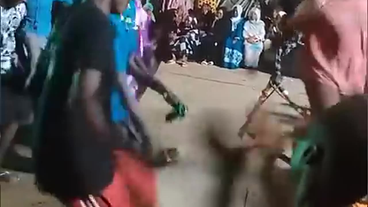 Crazy africans dance