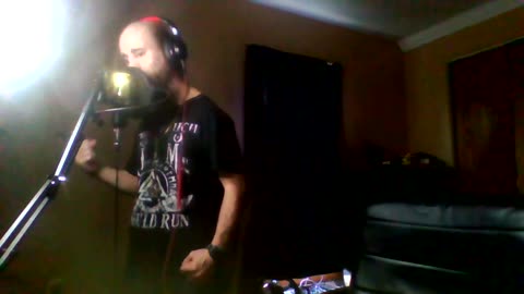 Cyraxx YouTube 05-04-25 Sunday Night Shit sing-along
