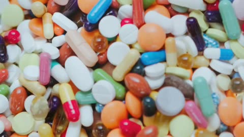 Popping Pills-Google The Side Effects FIRST