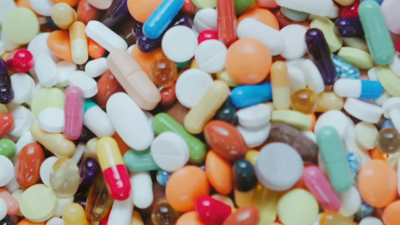 Popping Pills-Google The Side Effects FIRST