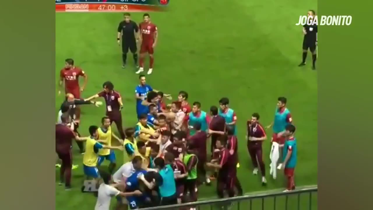 Funny Soccer Football Vines Goals Skills Fails (24)