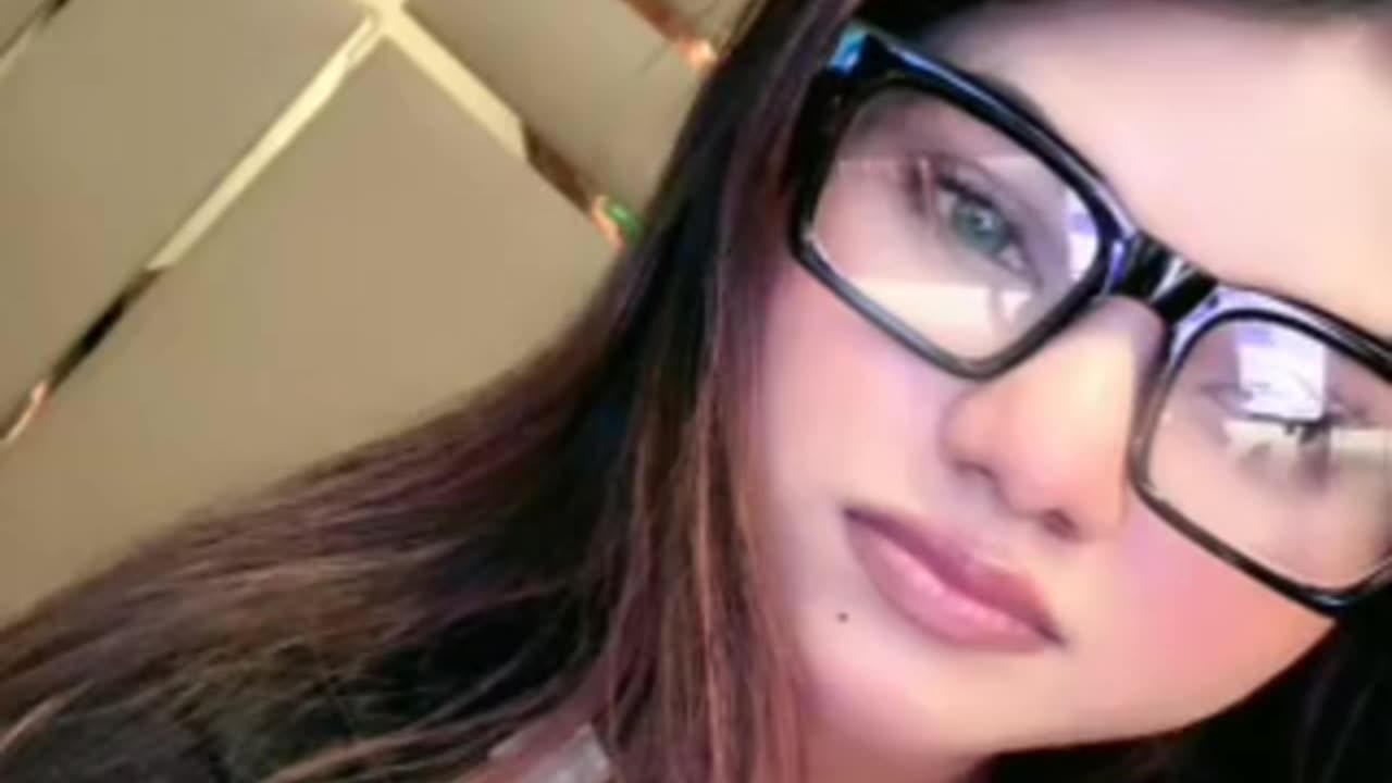 Tum Nahin Hote To Ham Nahin Aata sweet girls live