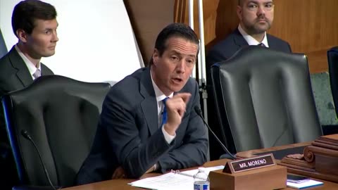 🔥Senator Moreno absolutely destroyed the Chairman of the Federal Reserve.