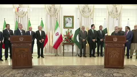 Irán y Pakistán firman 12 acuerdos de cooperación en diversas áreas