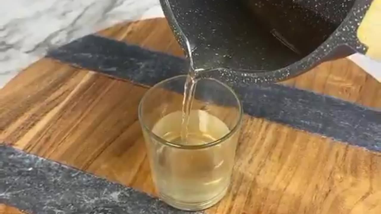 Sprinkle Cinnamon On A Lit Candle And You'll Be Amazed Of What Happens
