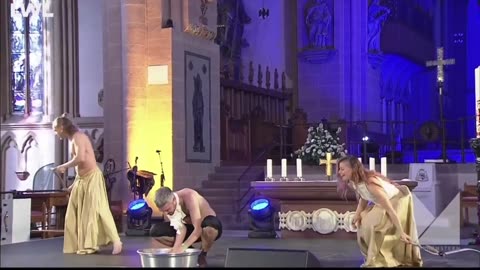 German Catholics are outraged by the "freak show" performed in Paderborn Cathedral