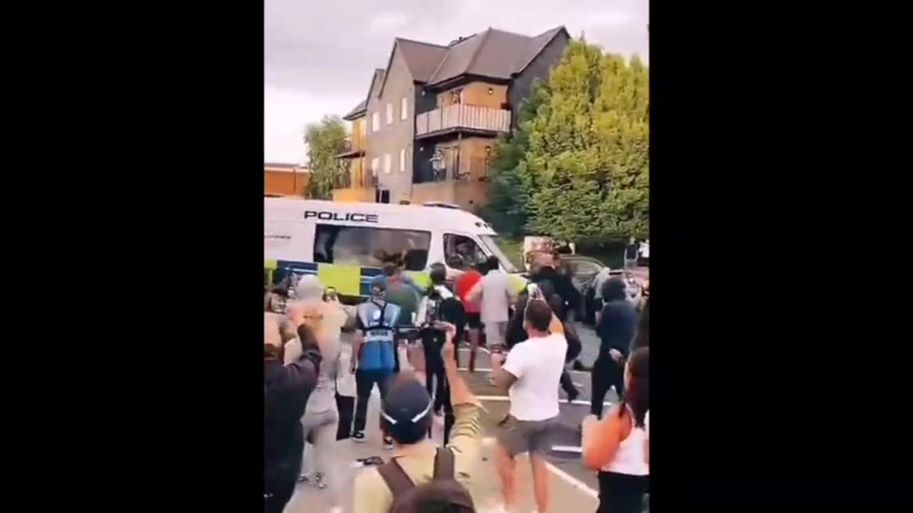 UK: Coudenhove Kalergi sex assault leads to angry Protests on the streets of Epping.