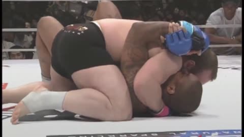 Igor Vovchanchyn vs Gilbert Yvel Pride 14: Clash of the Titans