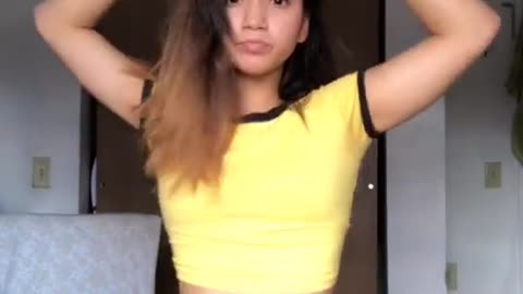 Latina girl twerking
