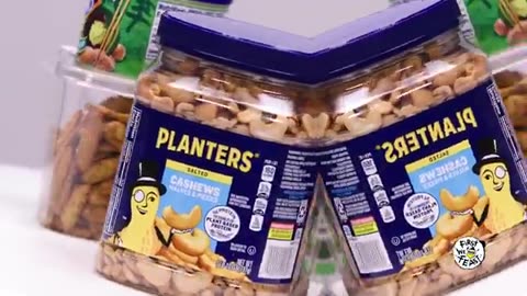 Always Sunny's Charlie Day, Rob McElhenney and Glenn Howerton Swap Favorite Bar Snacks Snacked