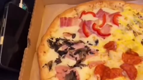 Захотел пиццы в ПОЕЗДЕ