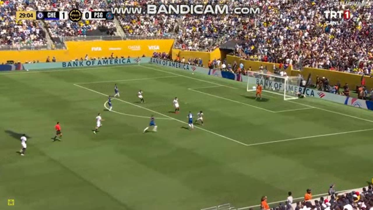 Shënon Chelsea, gol nga Palmer