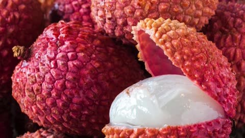 Amazing benefits of eating litchi