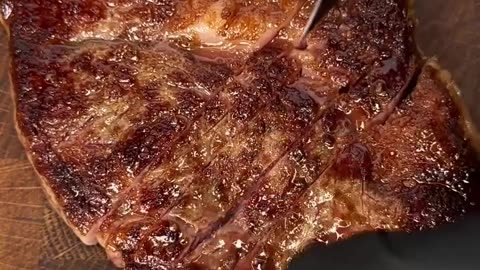 Sizzling hot, smoky, and dripping with flavor… this isn’t just steak, it’s perfection on a plate.