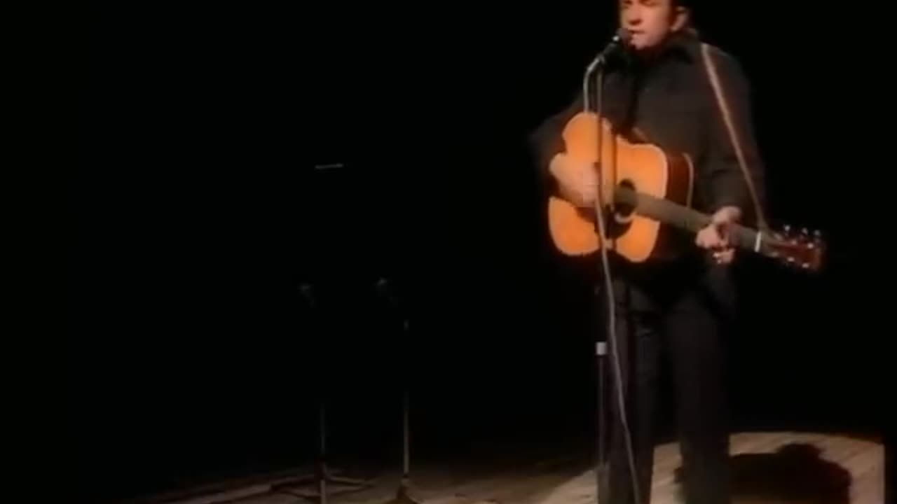 JOHNNY CASH - THE MAN IN BLACK