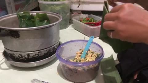 Pepes Fish Tutorial Part 3: Seasoning the Fish