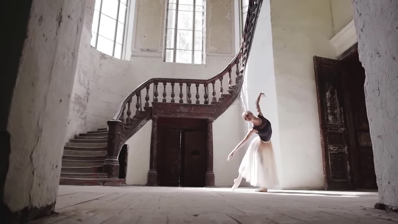 Abel Korzeniowski - Dance For Me Wallis