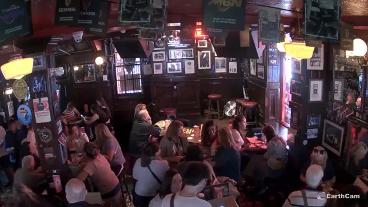 JUNE 26 2025 TEMPLE BAR DUBLIN CROWD FEED
