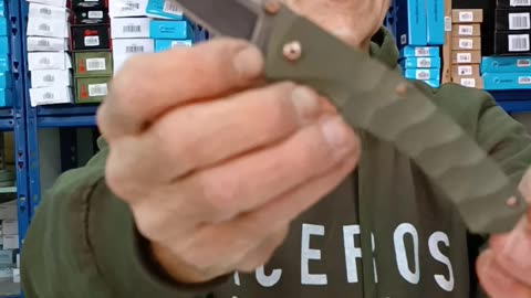 Navaja Boker Magnum Iguanodon #acerosdehispania #pocketknives