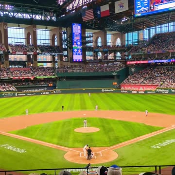 nothing like opening day baseball #ourtruckinglife #truckdriver #truckesvlogs #reallifetruckers