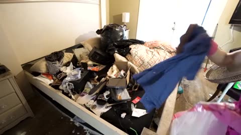 SECRET CLEANING MISSION – No one knew how bad it really was 😳_part5